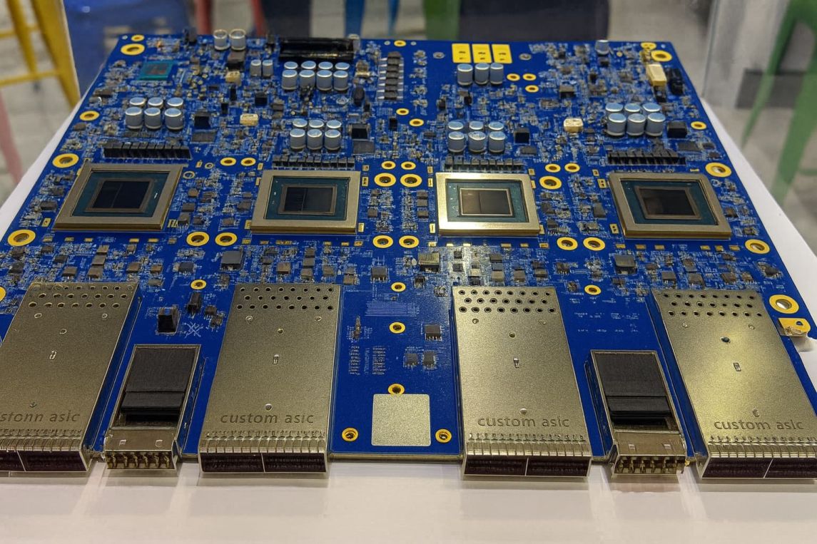Google-Cloud-TPU-v6e-Trillium-1-scaled Google TPUs